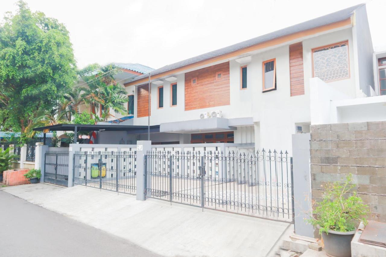 Oyo 2196 Ss Homes Jakarta Exterior photo